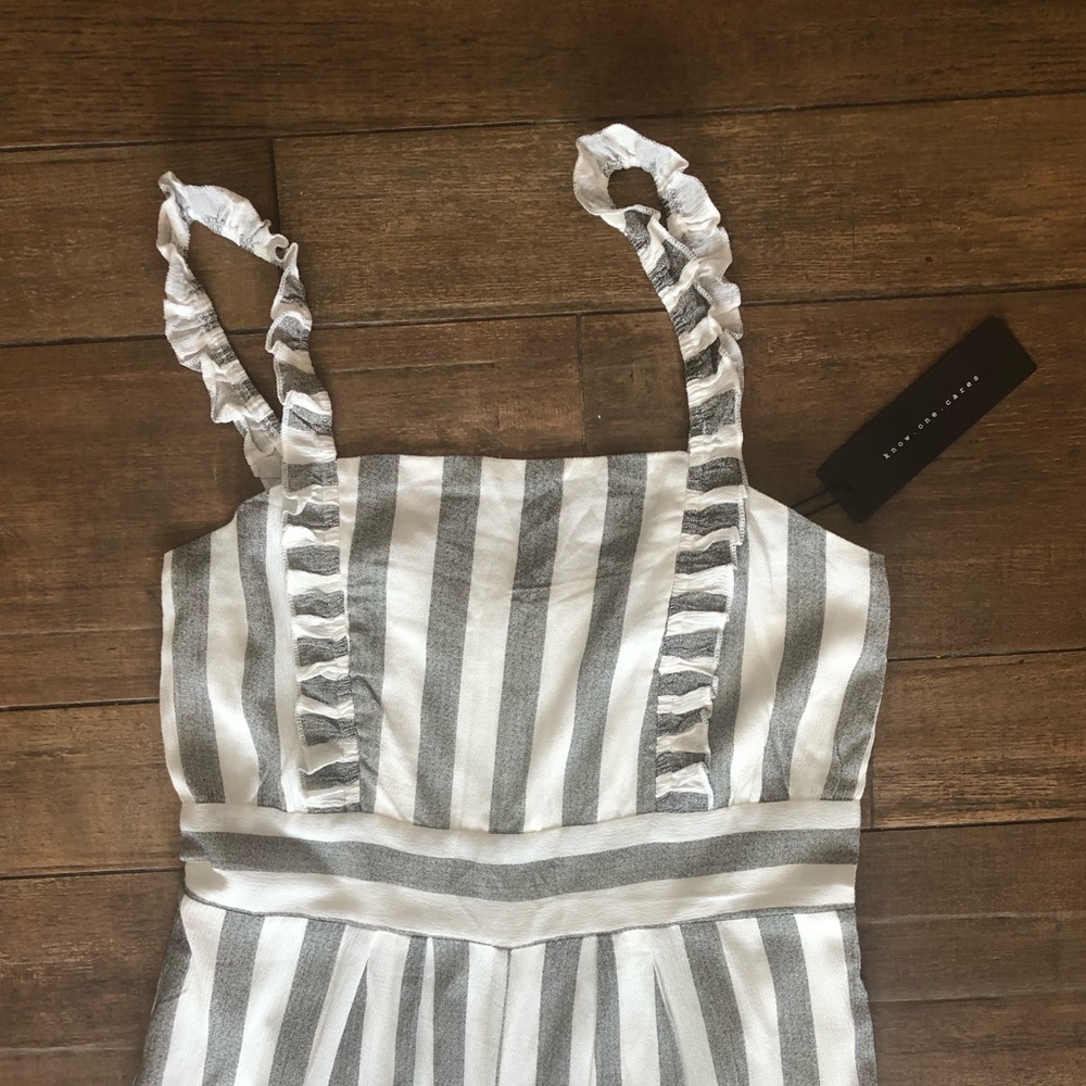 NWT Grey and White Romper from Nordstrom - Picture 3 of 8